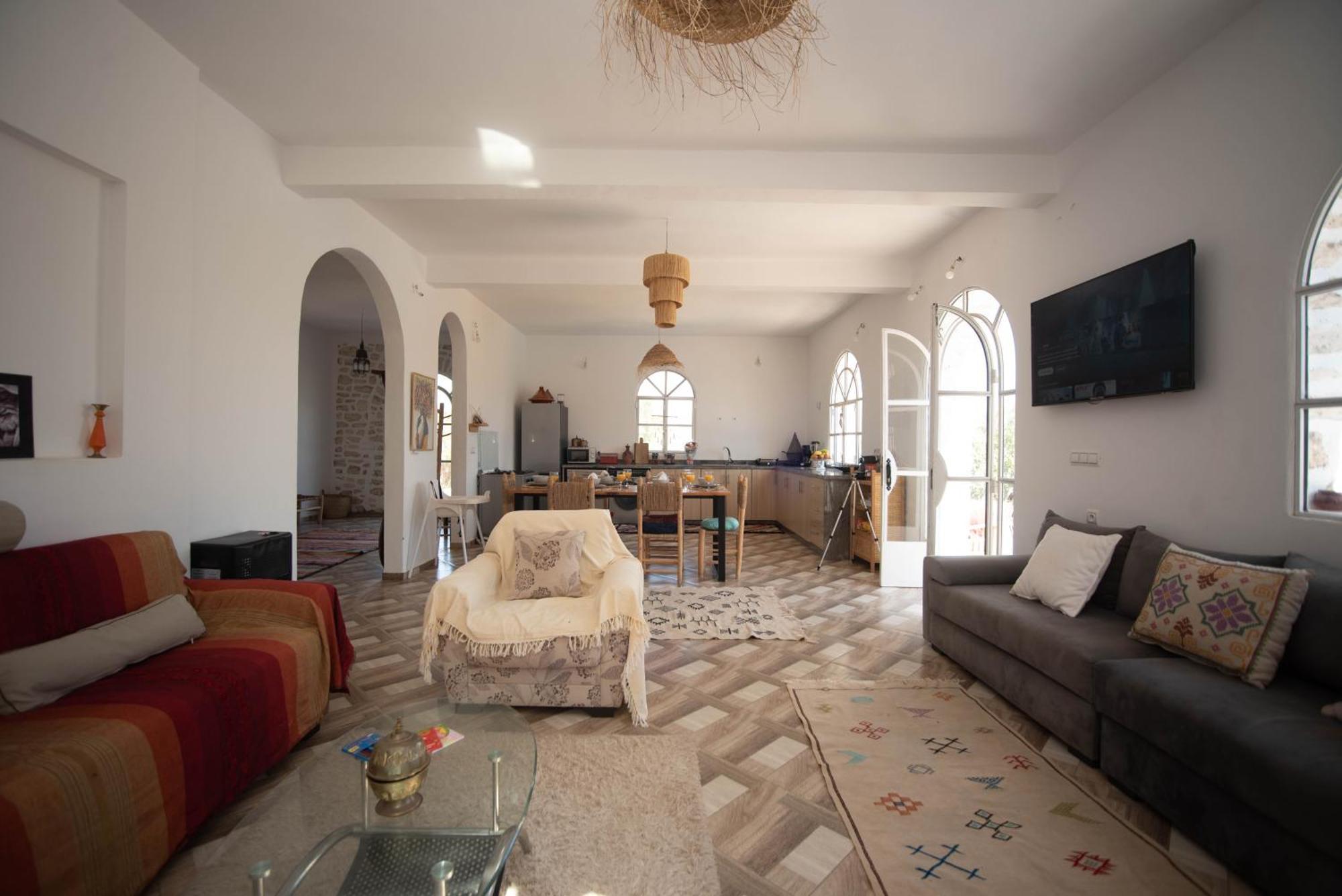 Villa Les Jardins Fleuris 4 Bedrooms เอสเซาอิรา ภายนอก รูปภาพ