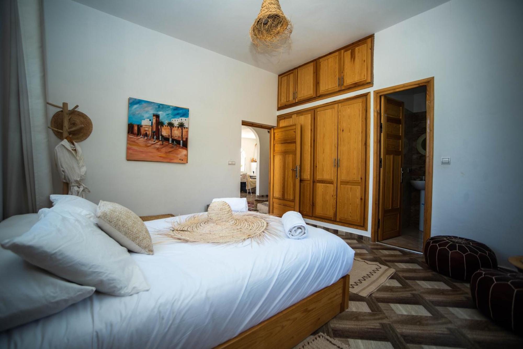 Villa Les Jardins Fleuris 4 Bedrooms เอสเซาอิรา ภายนอก รูปภาพ