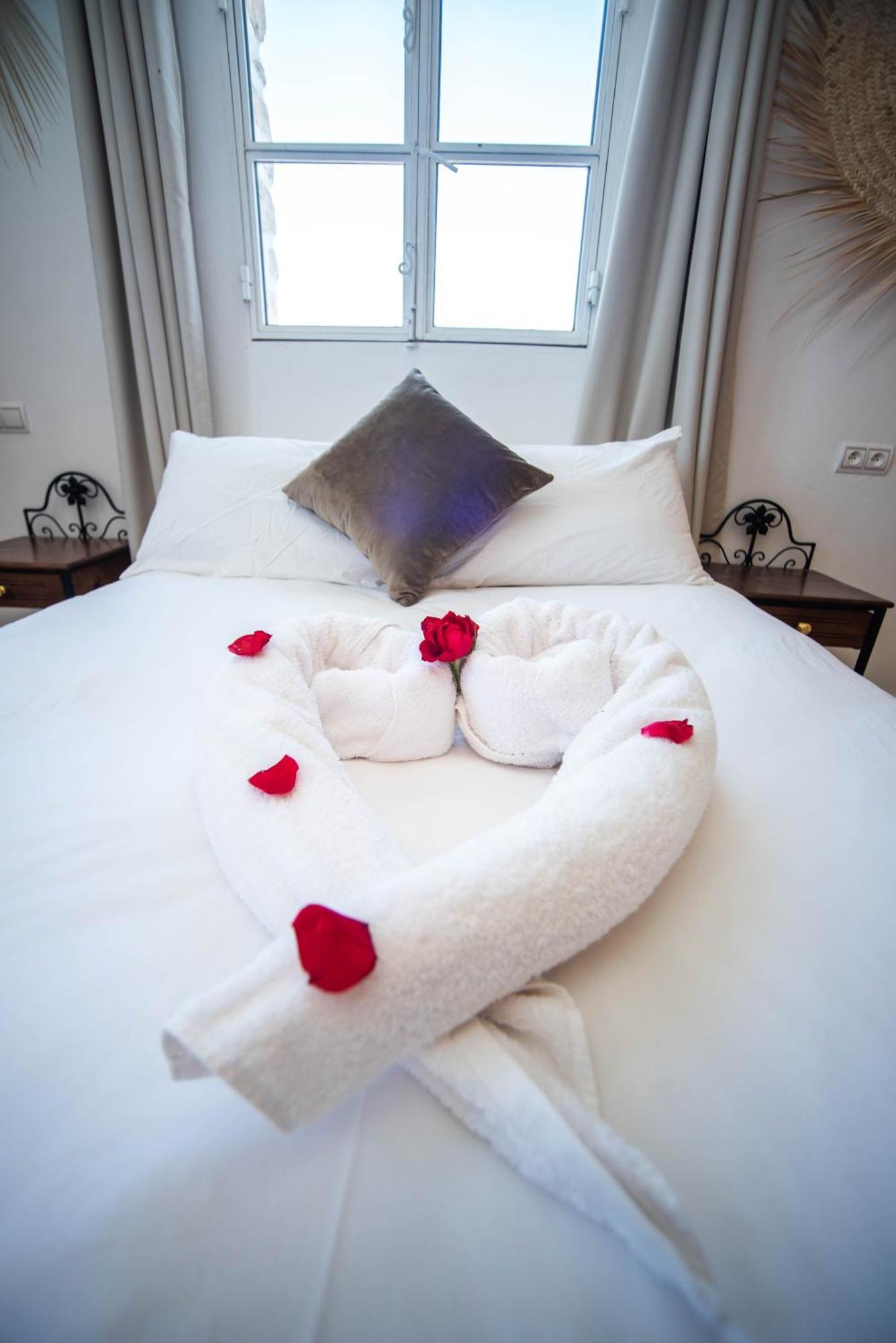 Villa Les Jardins Fleuris 4 Bedrooms เอสเซาอิรา ภายนอก รูปภาพ