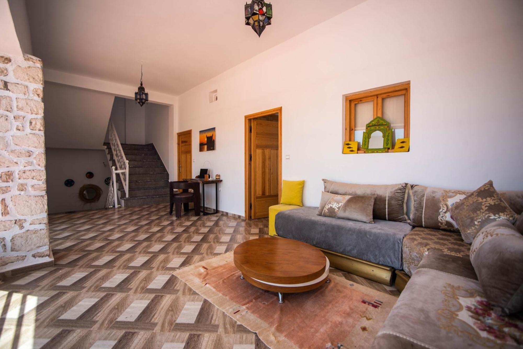 Villa Les Jardins Fleuris 4 Bedrooms เอสเซาอิรา ภายนอก รูปภาพ